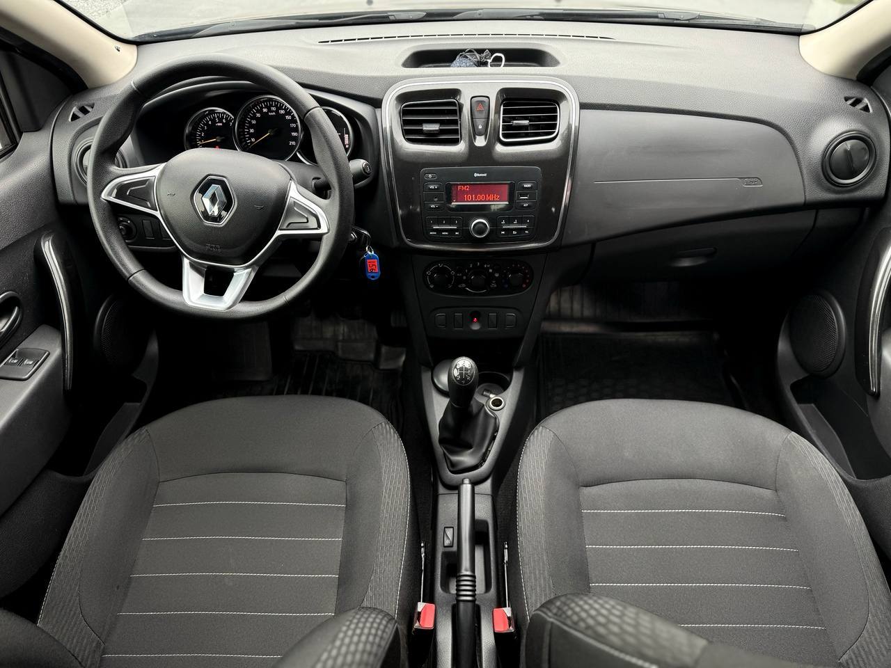 Renault Sandero - фото 34