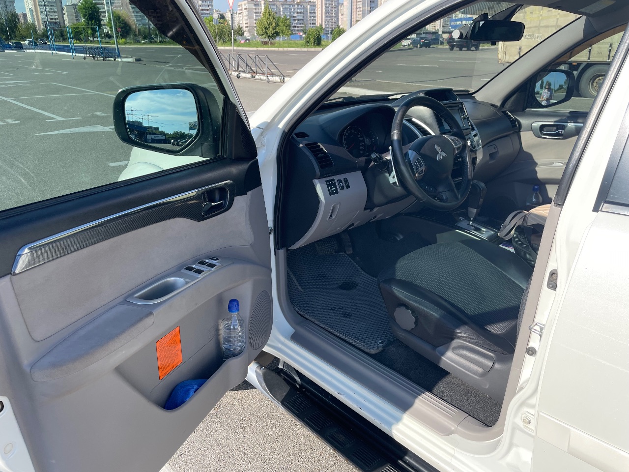 Mitsubishi Pajero Sport - фото 15