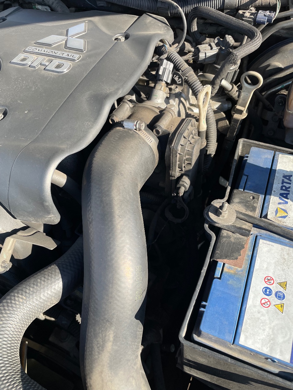 Mitsubishi Pajero Sport - фото 13