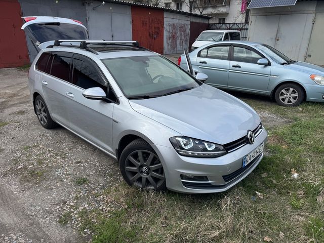 Volkswagen Golf - зображення 1
