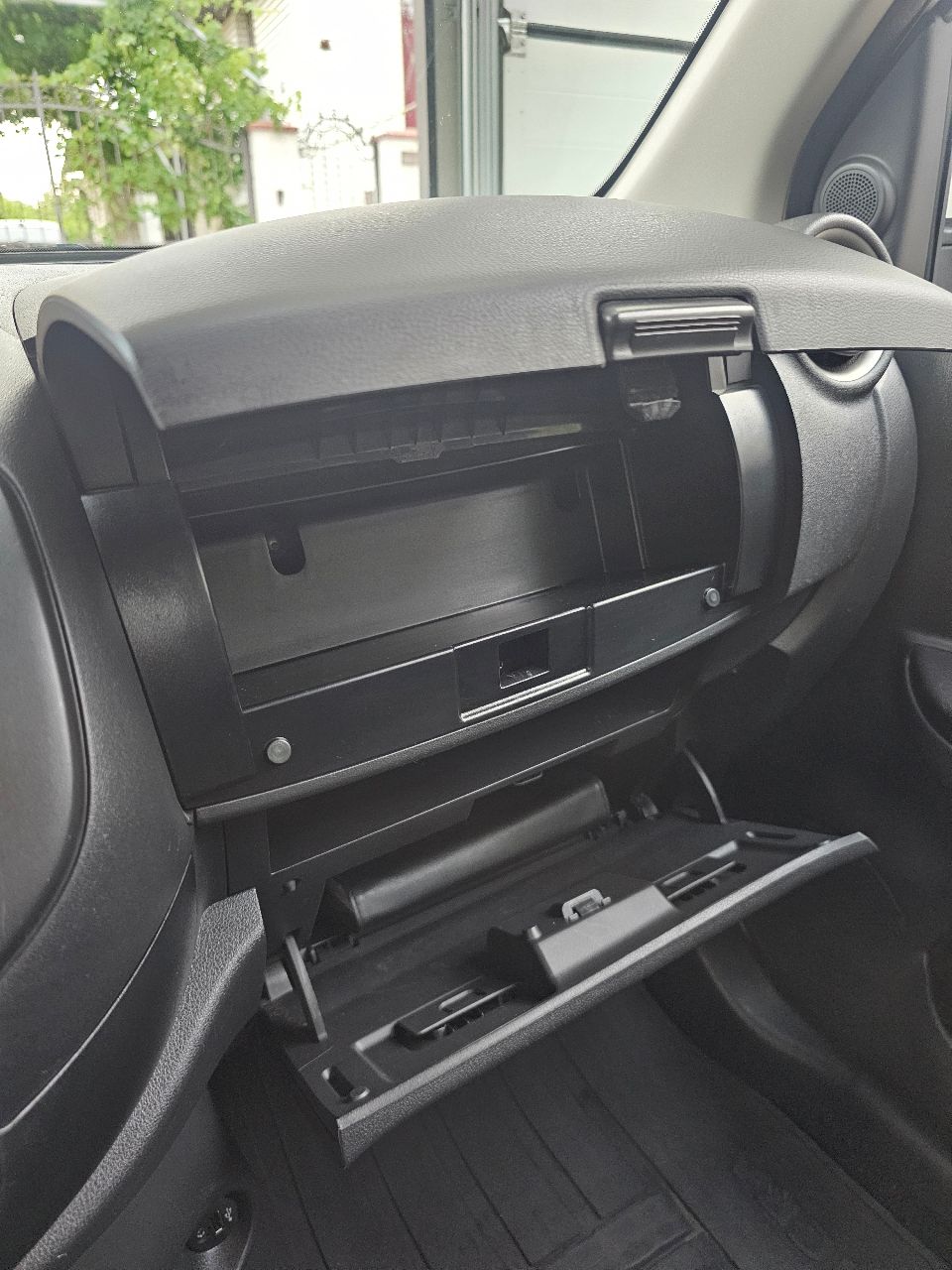 Nissan Micra - фото 46