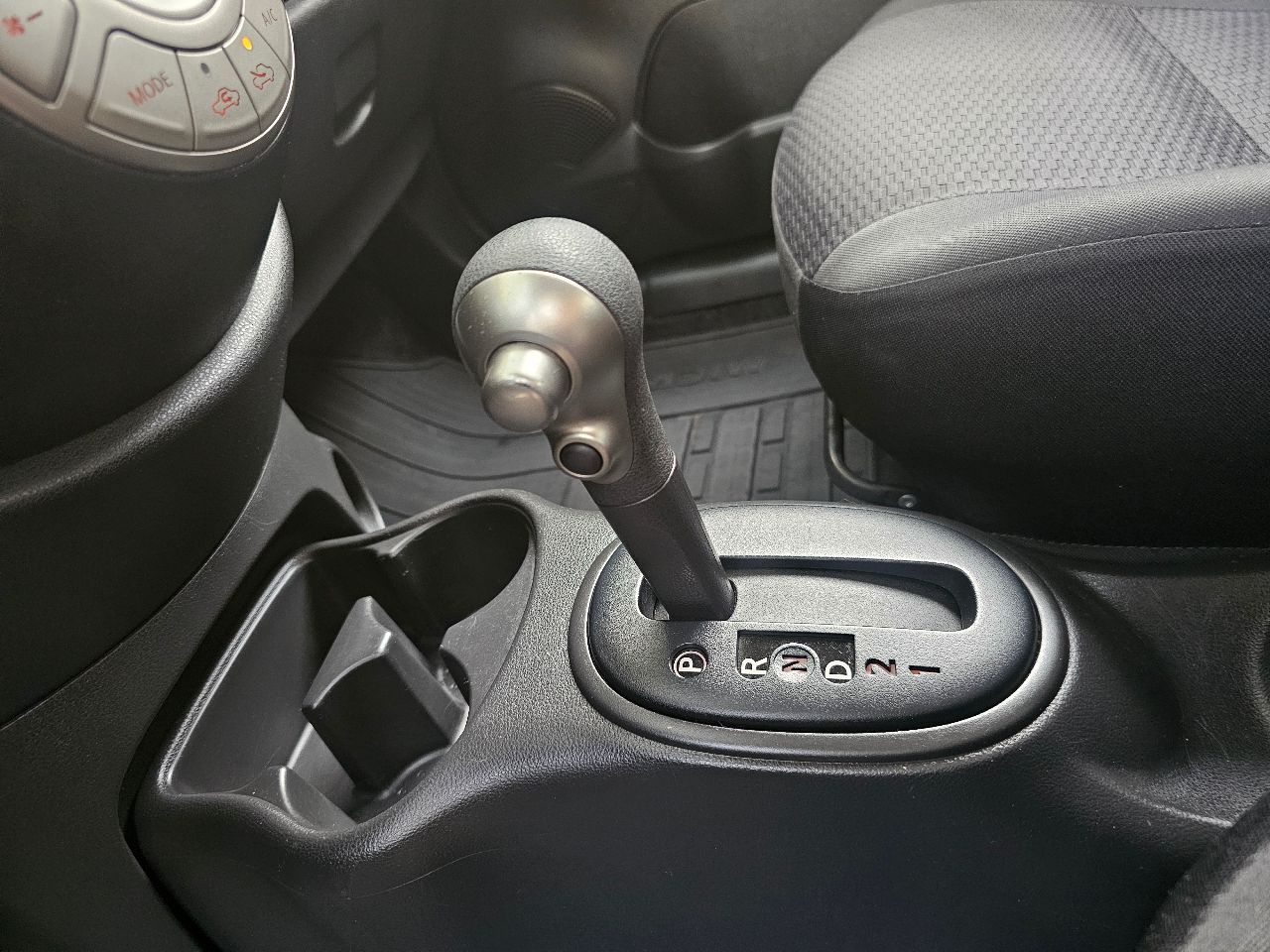 Nissan Micra - фото 48