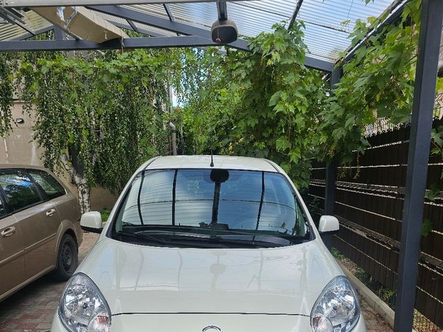 Nissan Micra - фото 4