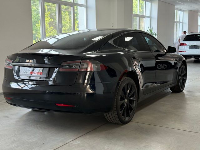 Tesla Model S - фото 2
