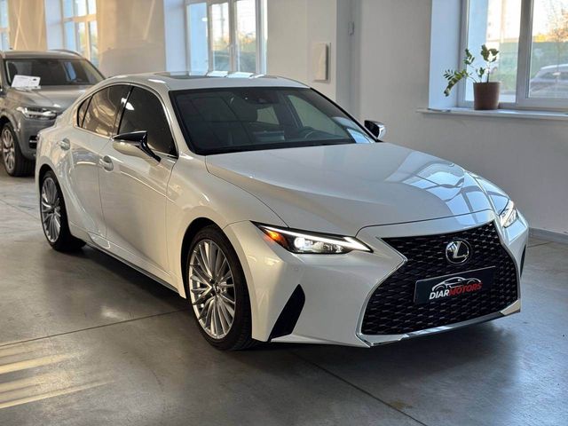 Lexus IS - фото 4