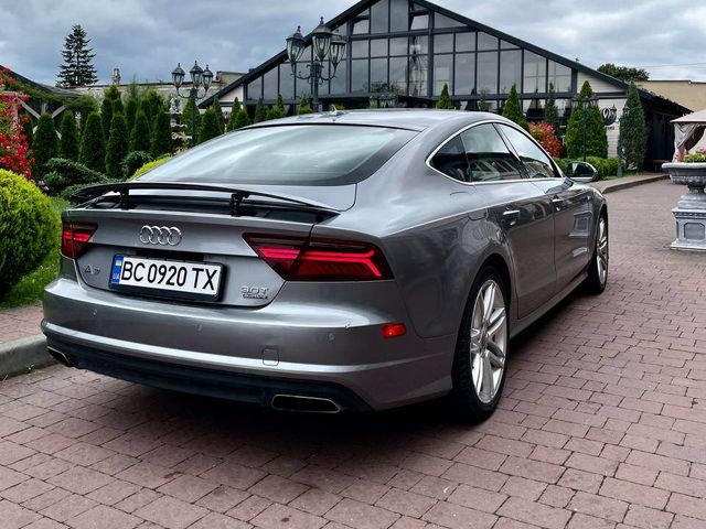 Audi A7 - фото 3