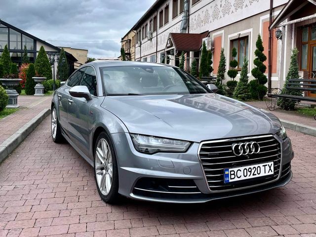 Audi A7 - фото 1