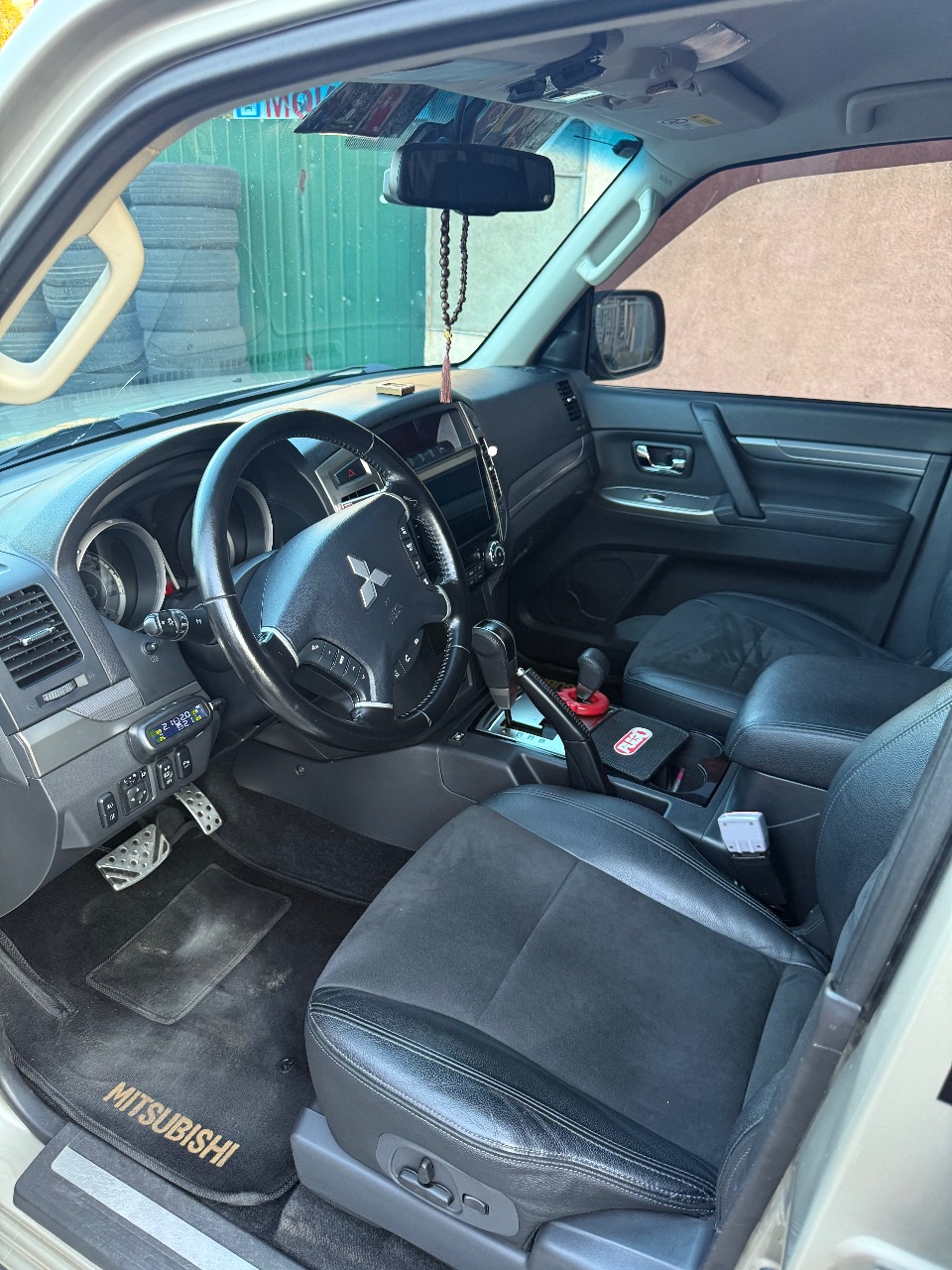 Mitsubishi Pajero - фото 9