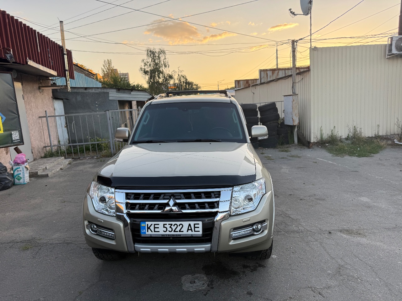 Mitsubishi Pajero - фото 1