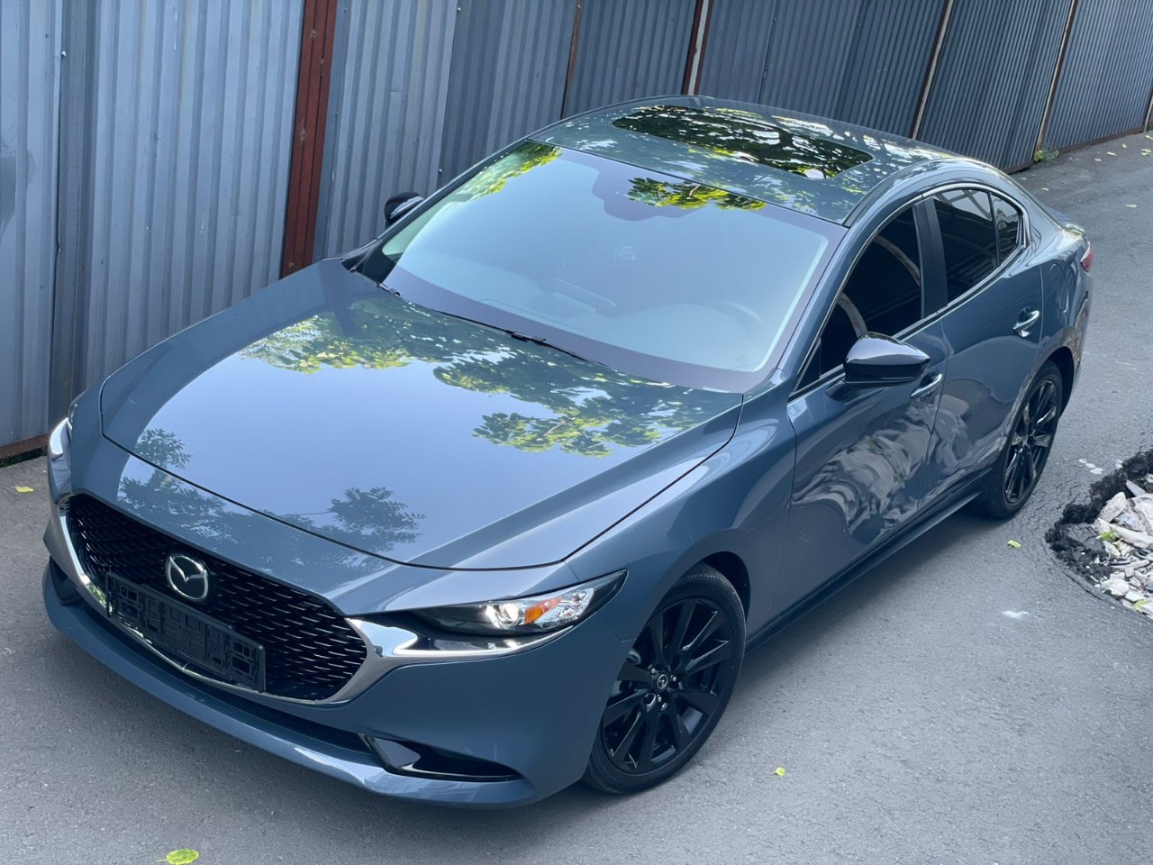 Mazda 3 - фото 8