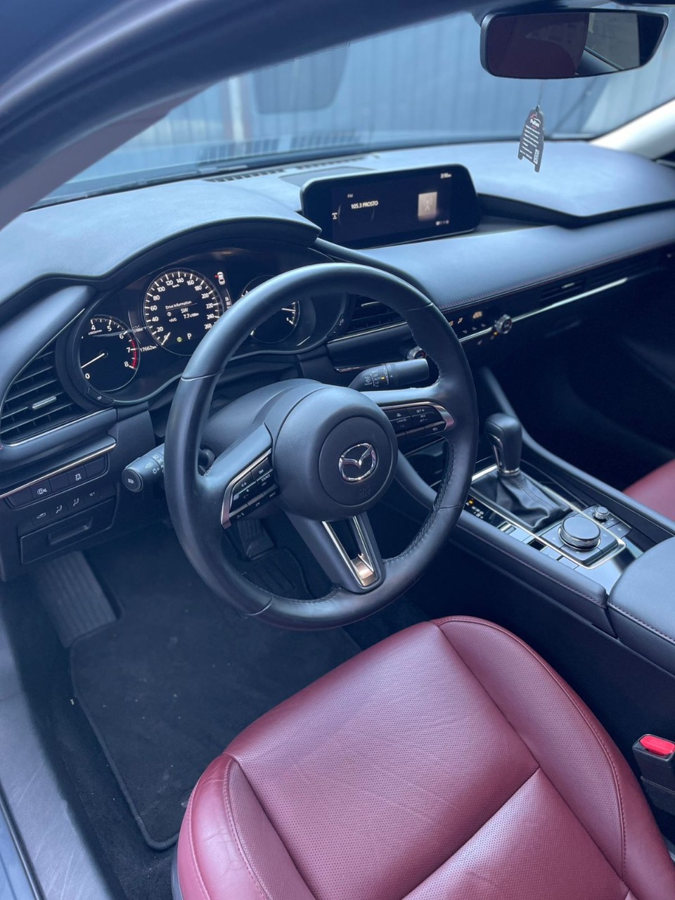 Mazda 3 - фото 22