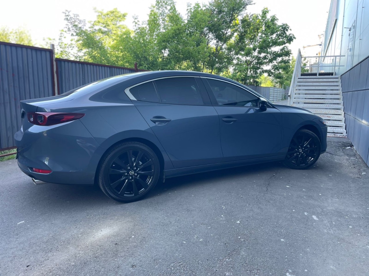 Mazda 3 - фото 13