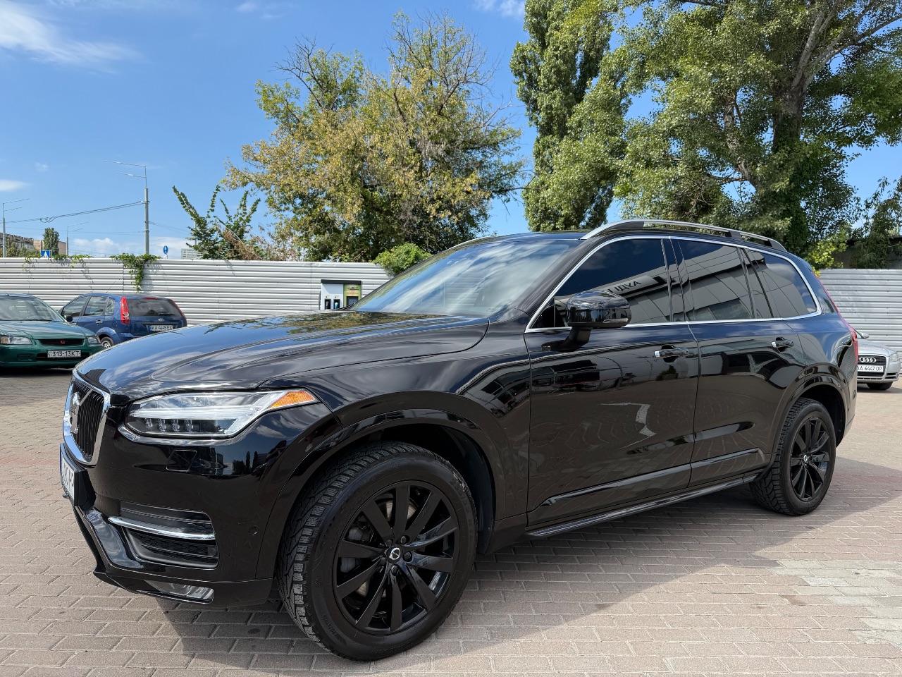 Volvo XC90 - фото 2