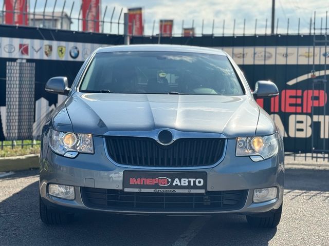 Skoda Superb - фото 3