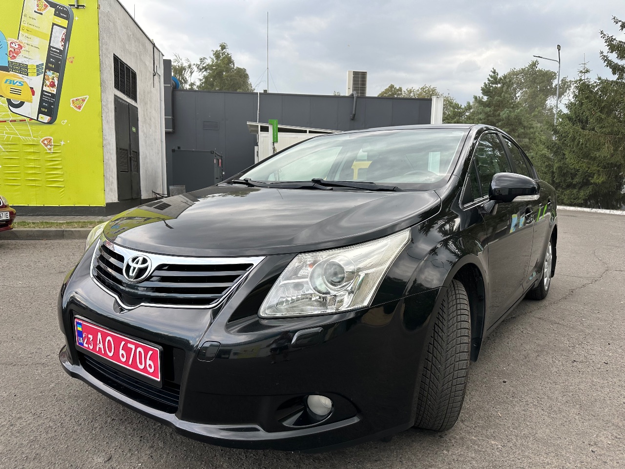 Toyota Avensis - фото 4