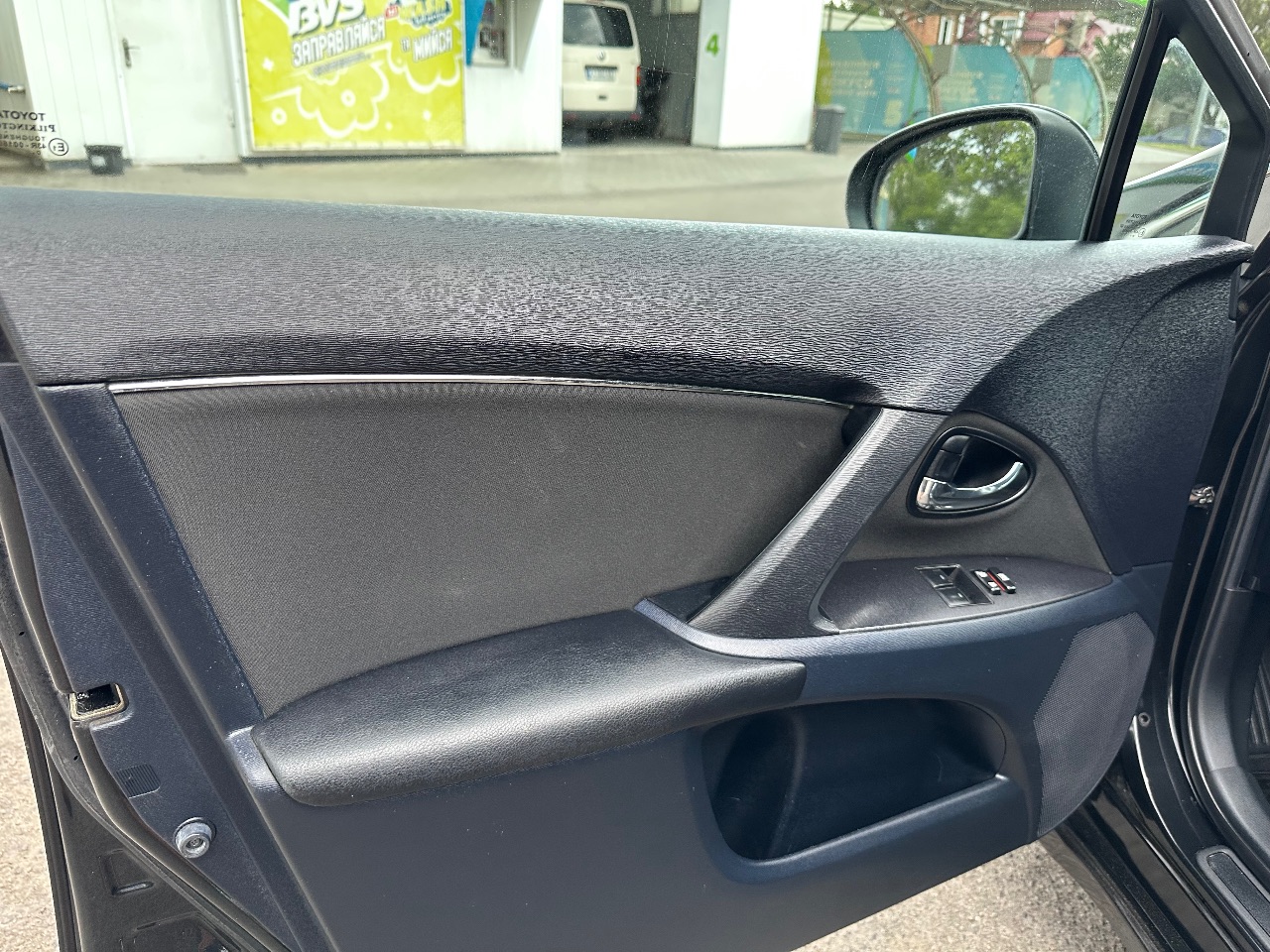 Toyota Avensis - фото 31