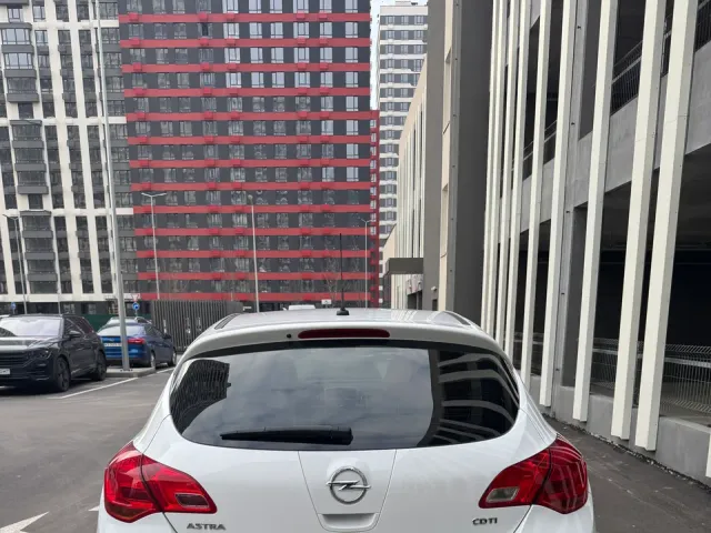 Opel Astra - фото 5