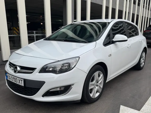 Opel Astra - фото 1