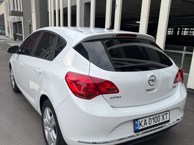 Opel Astra - фото 4