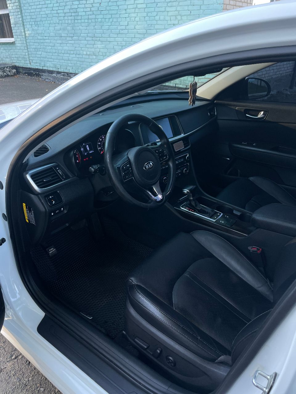 Kia Optima - фото 22