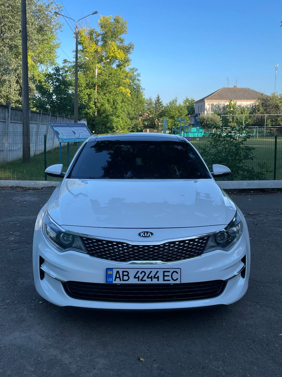 Kia Optima - фото 1