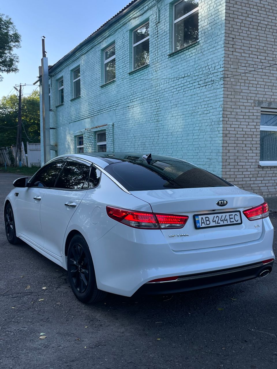 Kia Optima - фото 6