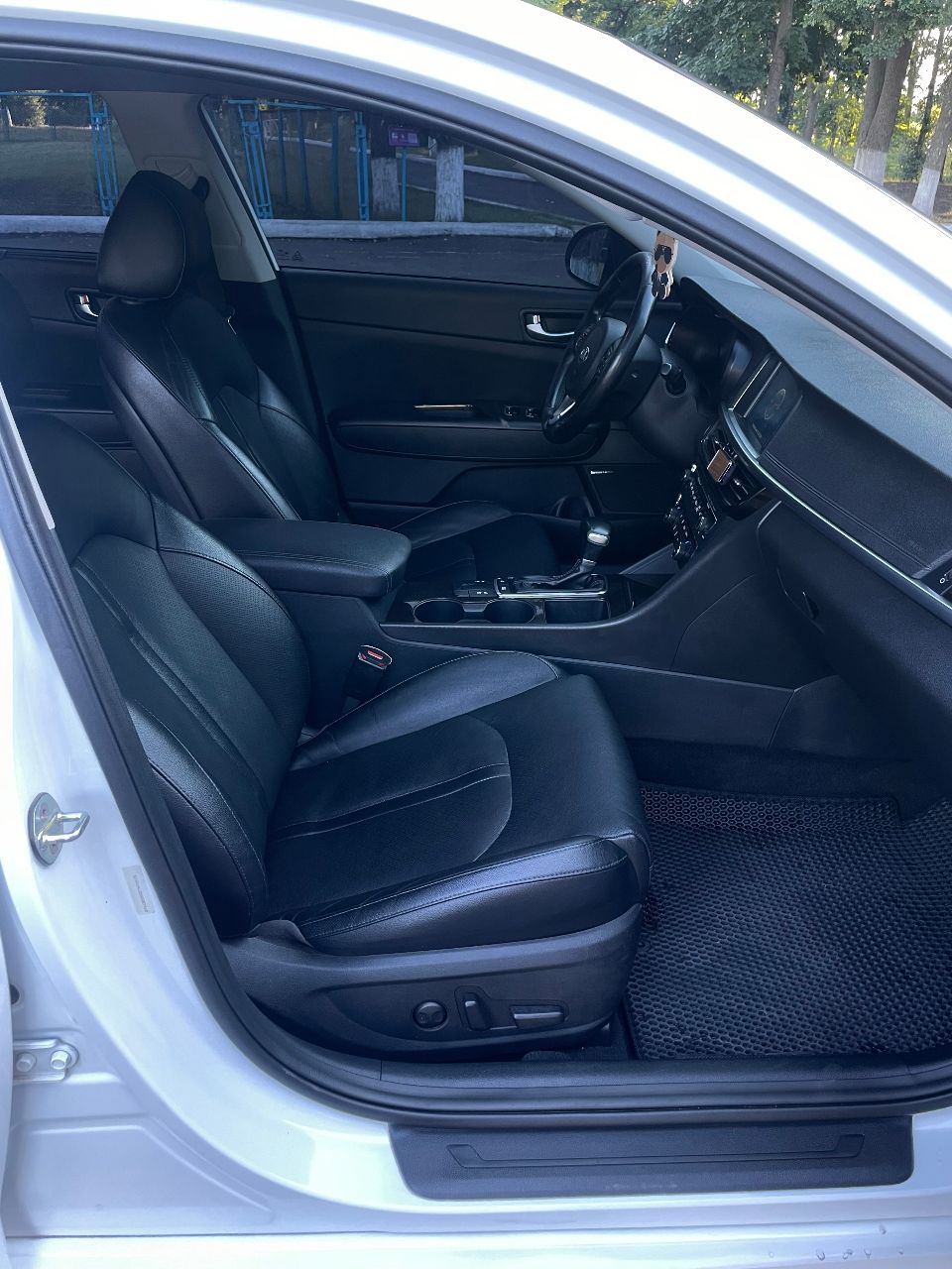 Kia Optima - фото 16