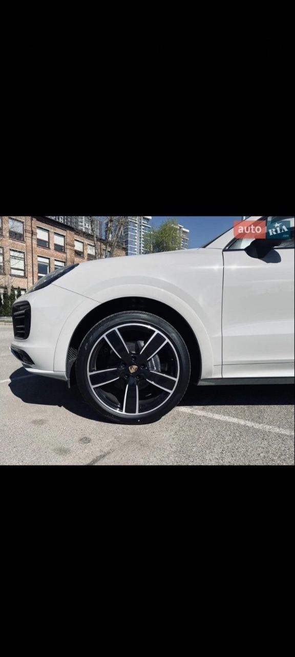 Porsche Cayenne - фото 11