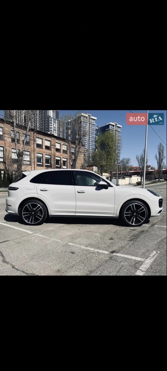 Porsche Cayenne - фото 7