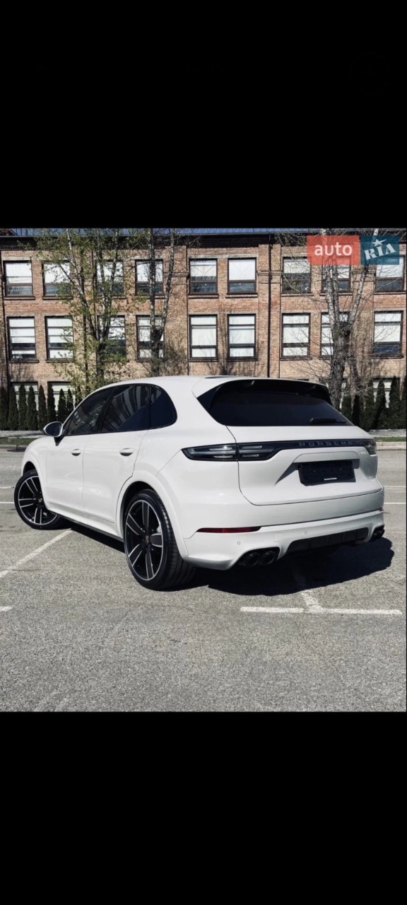 Porsche Cayenne - фото 6