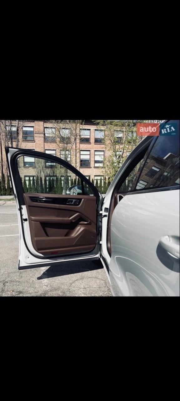 Porsche Cayenne - фото 15