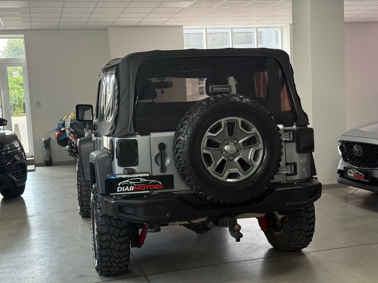 Jeep Wrangler - фото 5