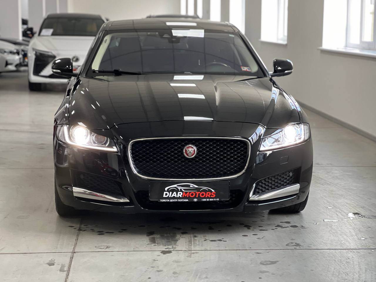 Jaguar XF - фото 3