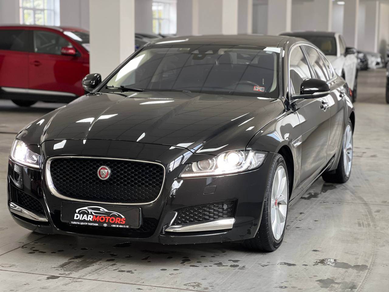 Jaguar XF - фото 2