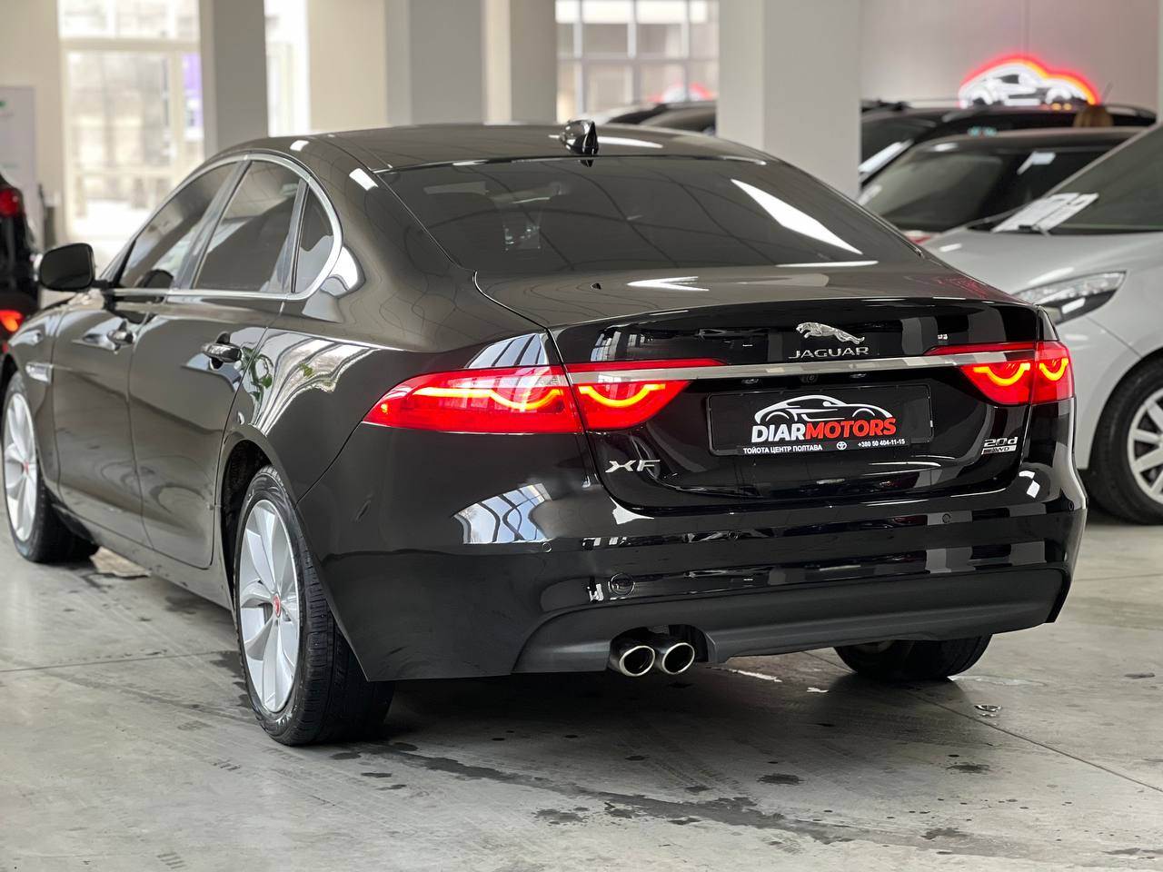 Jaguar XF - фото 5