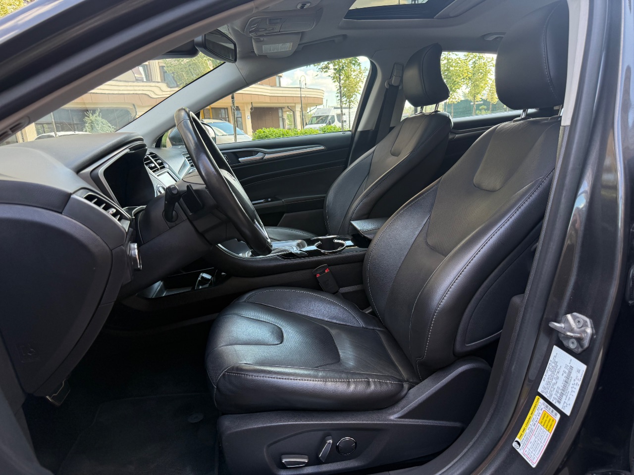 Ford Fusion (North America) - фото 15