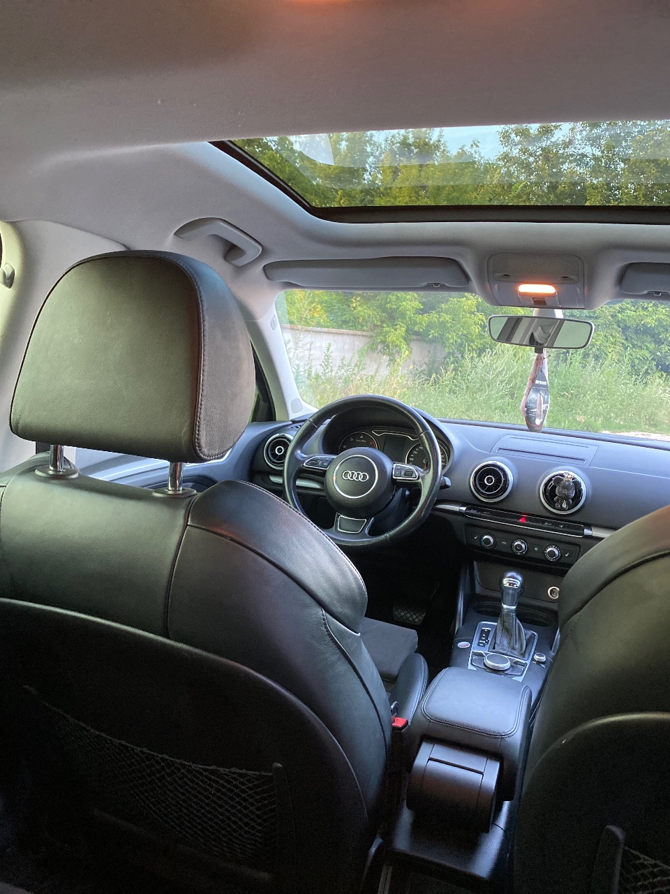 Audi A3 - фото 8