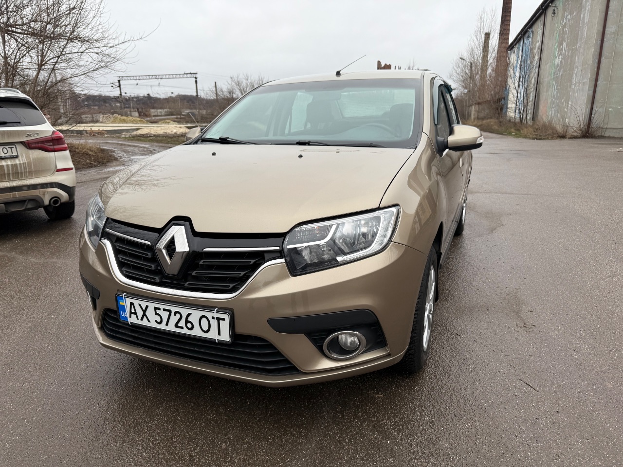 Renault Logan - фото 2