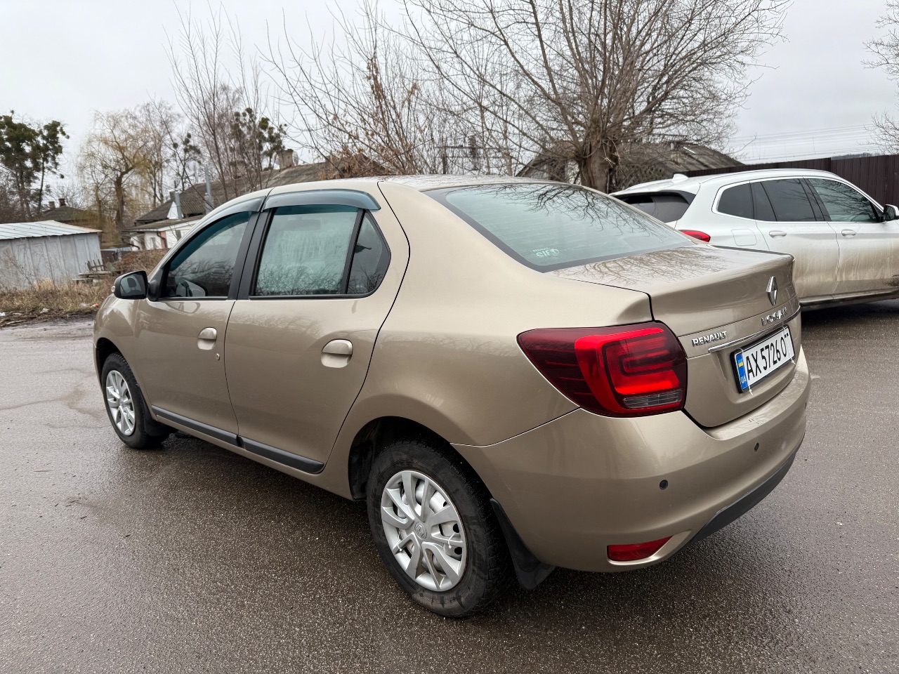 Renault Logan - фото 3
