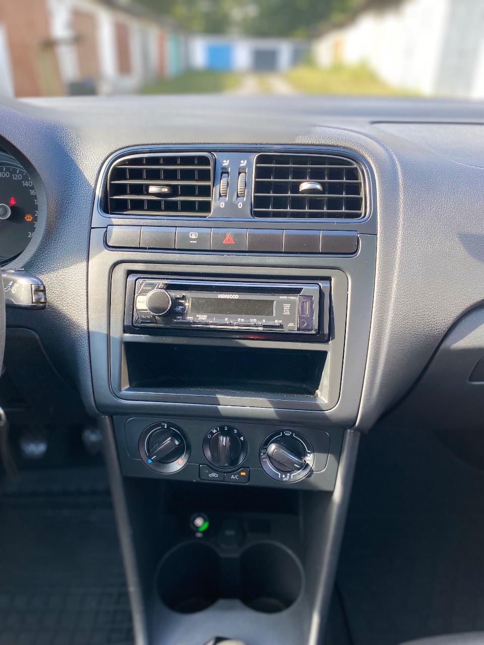 Volkswagen Polo - фото 16