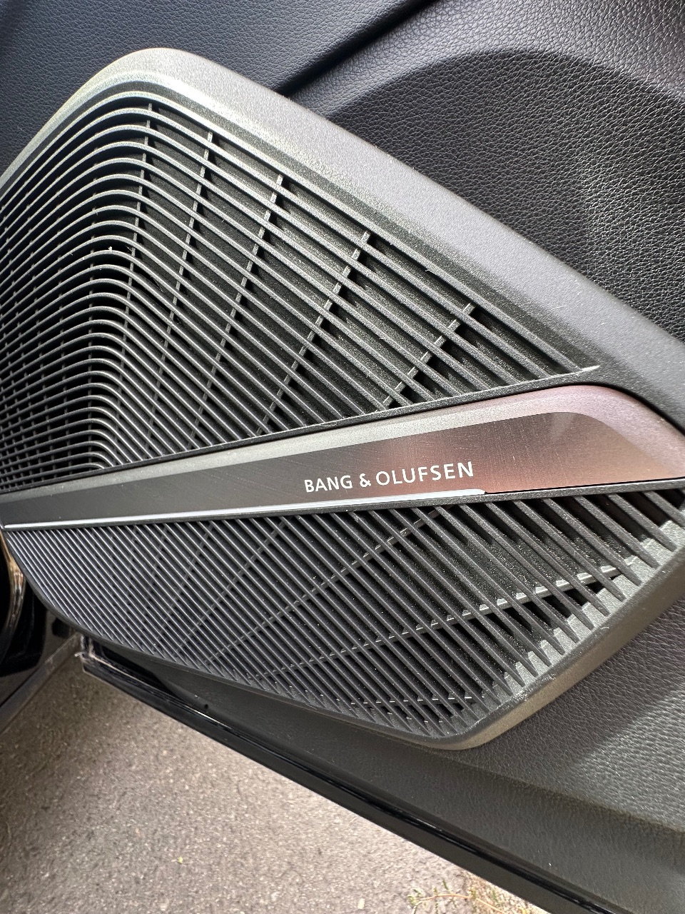 Audi SQ5 - фото 12