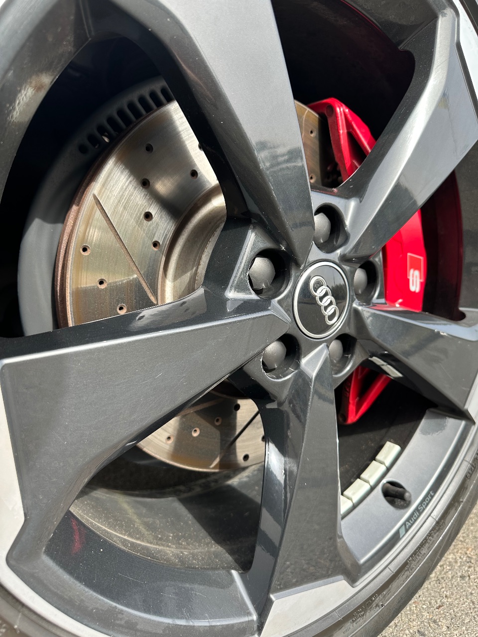 Audi SQ5 - фото 6