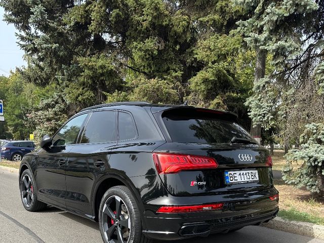 Audi SQ5 - фото 3
