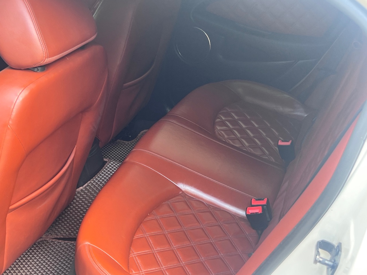 Jaguar X-Type - фото 5