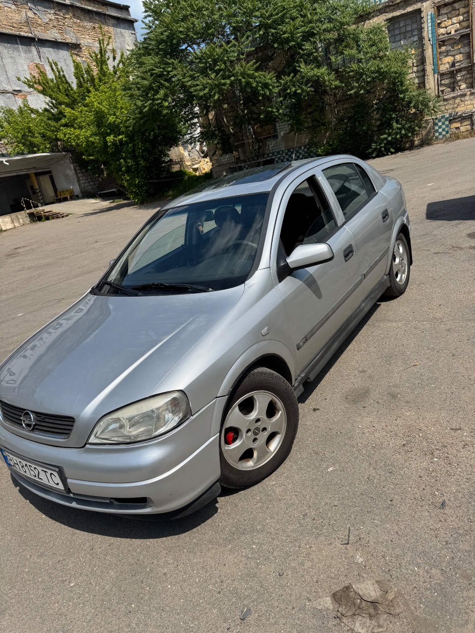 Opel Astra - фото 1