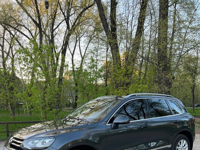 Volkswagen Touareg - фото 4