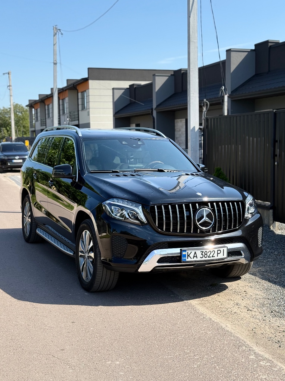 Mercedes-Benz GLS - фото 1