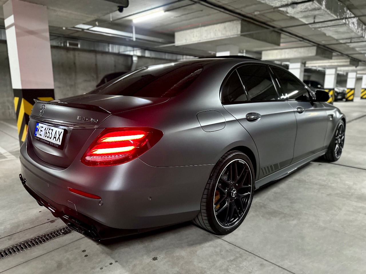 Mercedes-Benz E-Класс AMG - фото 23