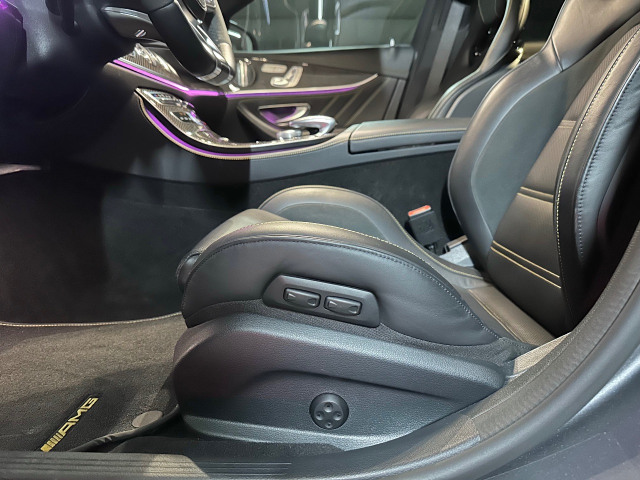 Mercedes-Benz E-Класс AMG - фото 40