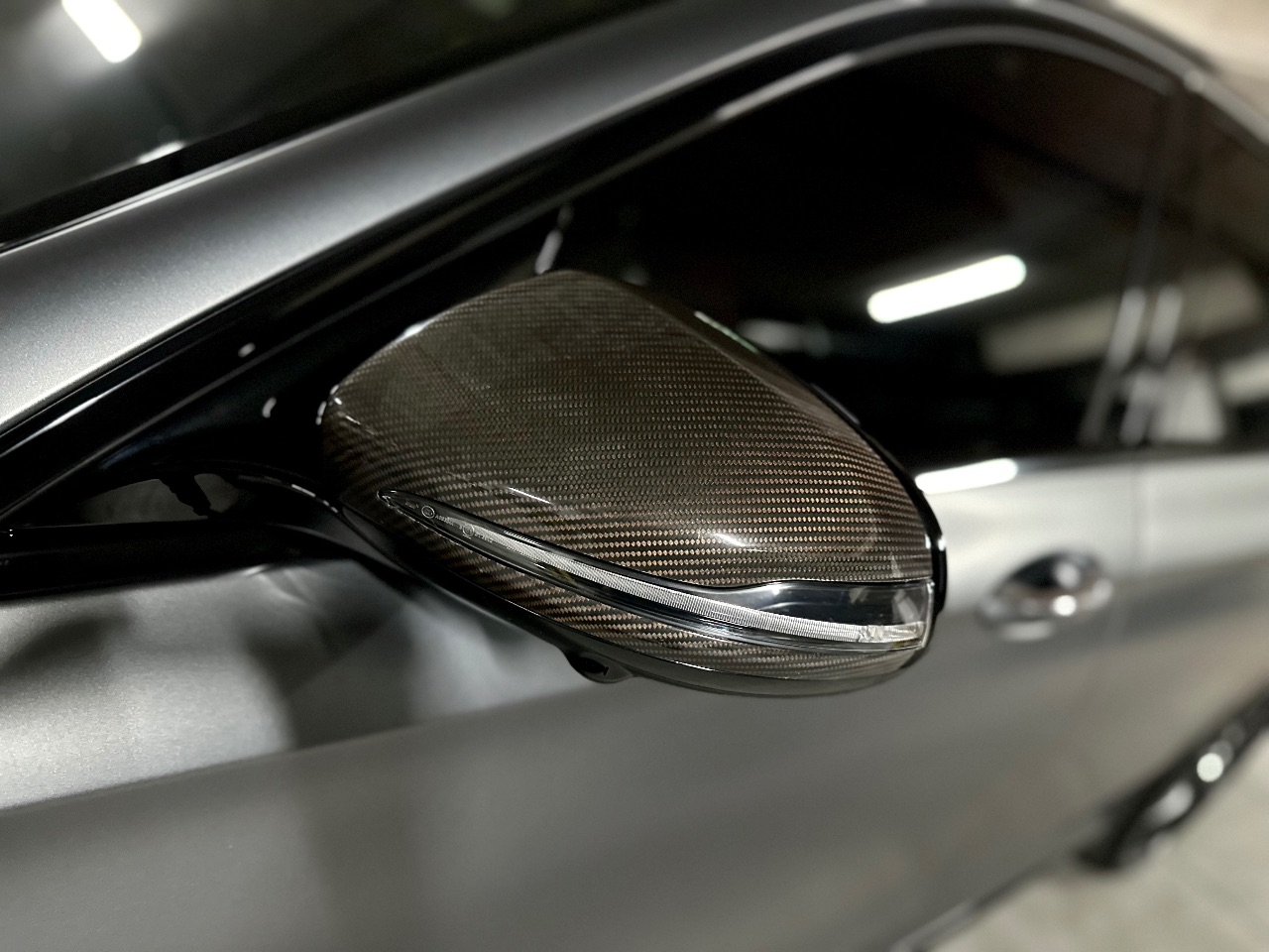 Mercedes-Benz E-Класс AMG - фото 10